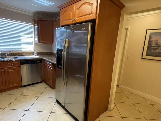 Дом в аренду по адресу 9113 Limetree Ln 170 - фото 7453812