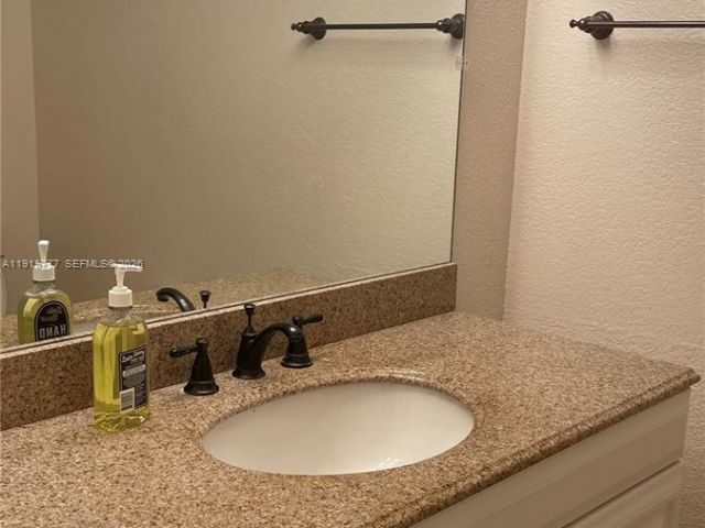 Дом в аренду по адресу 9113 Limetree Ln 170 - фото 7453814