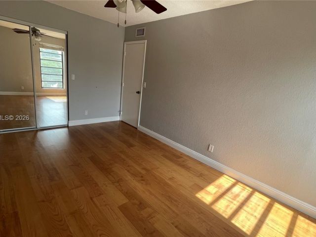 Дом в аренду по адресу 9113 Limetree Ln 170 - фото 7453815