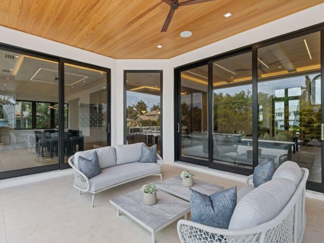 Продажа дома по адресу 1041 Lewis Cove - фото 6822398