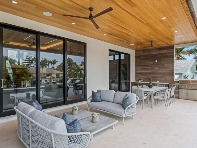 Продажа дома по адресу 1041 Lewis Cove - фото 6822402