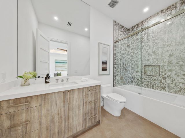 Продажа дома по адресу 1041 Lewis Cove - фото 6822404