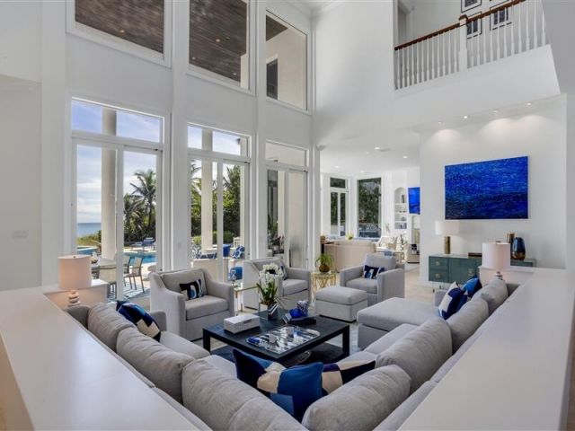 Продажа дома по адресу 733 N Ocean Boulevard - фото 6827459