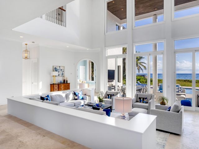 Продажа дома по адресу 733 N Ocean Boulevard - фото 6827460