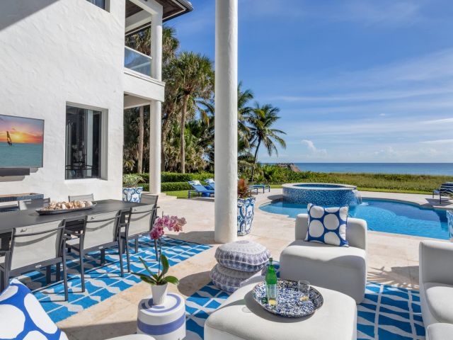 Продажа дома по адресу 733 N Ocean Boulevard - фото 6827462