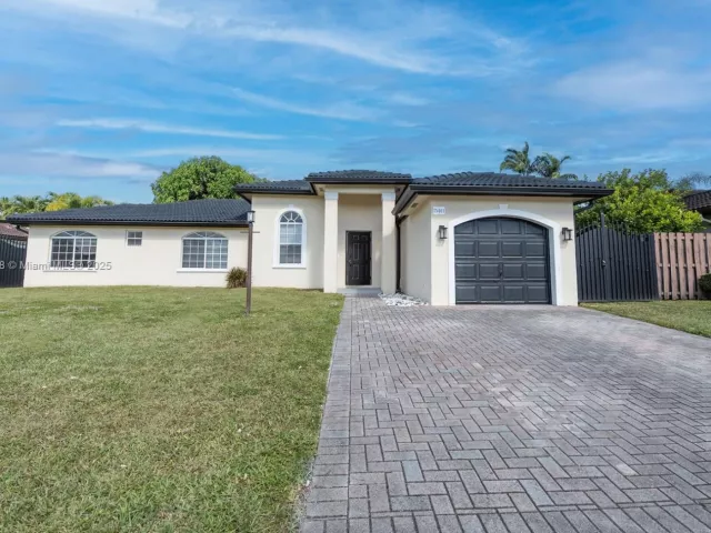 Дом в аренду по адресу 15461 170TH TER - фото 6815383