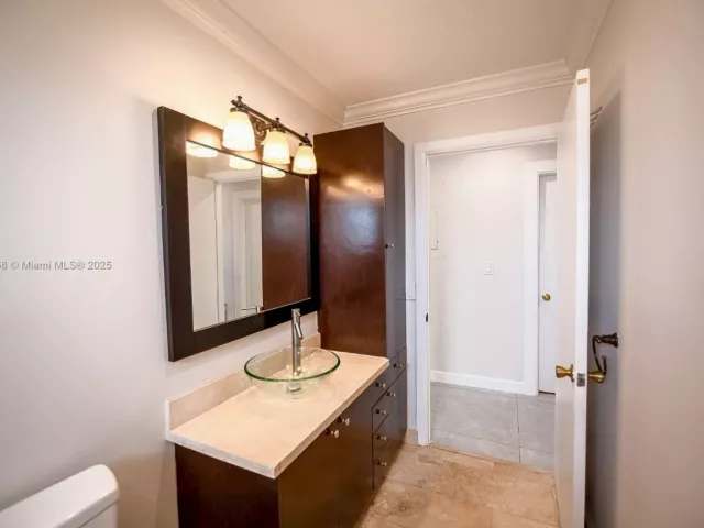 Дом в аренду по адресу 15461 170TH TER - фото 6815364