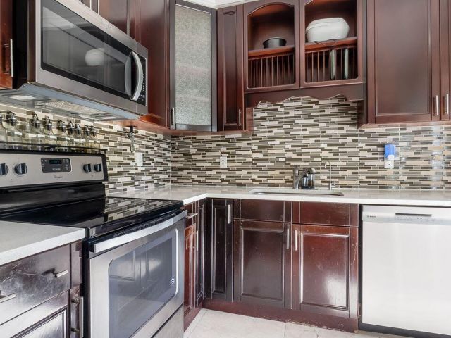 Продажа дома по адресу 420 NW 145th Street - фото 6804966