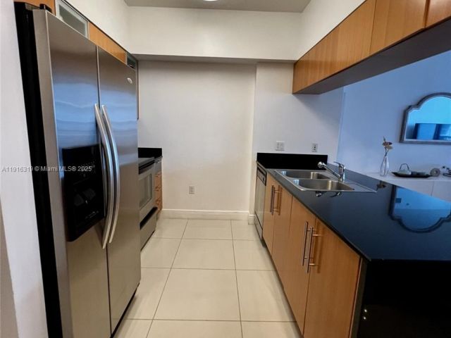 Продажа квартиры #3505 - фото 7435075