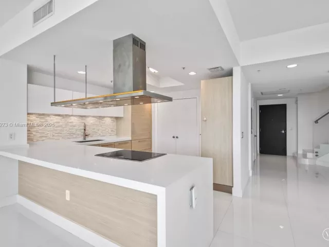 Продажа квартиры #811 - фото 6803200