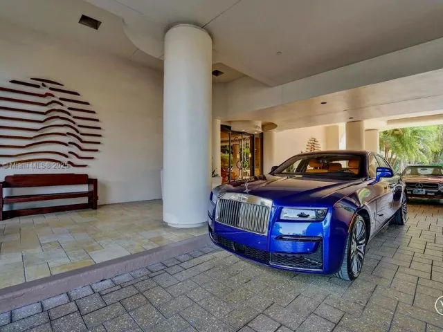 Продажа квартиры #5J - фото 6816891