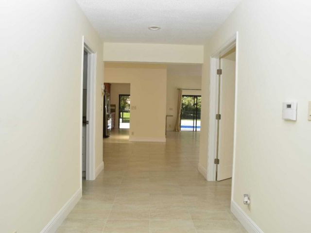 Дом в аренду по адресу 6735 Lago Vista Terrace - фото 6830716