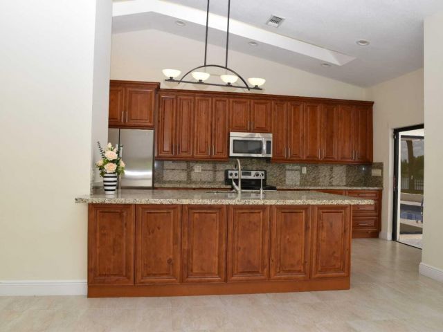 Дом в аренду по адресу 6735 Lago Vista Terrace - фото 6830730