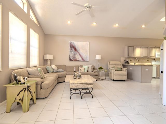 Продажа дома по адресу 1019 Lytham Court - фото 6833051