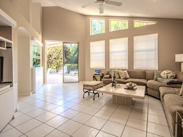 Продажа дома по адресу 1019 Lytham Court - фото 6833052