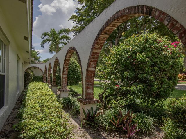 Продажа дома по адресу 6749 S Grande Drive - фото 6809408