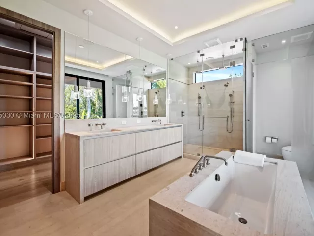 Продажа дома по адресу 5831 Alton Rd - фото 9143398