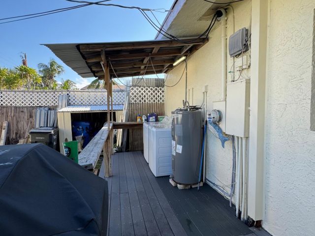 Дом в аренду по адресу 256 E 24th Street - фото 6808055