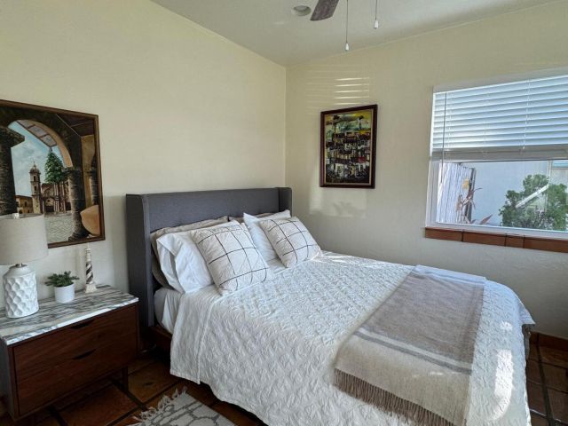 Дом в аренду по адресу 256 E 24th Street - фото 6808069