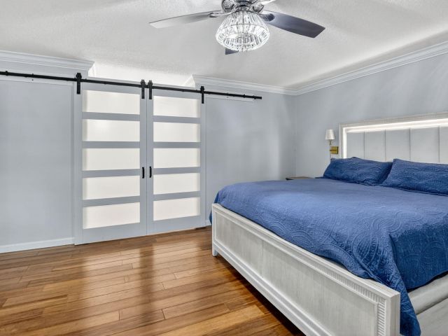 Продажа дома по адресу 501 SW 1st Street - фото 6814323