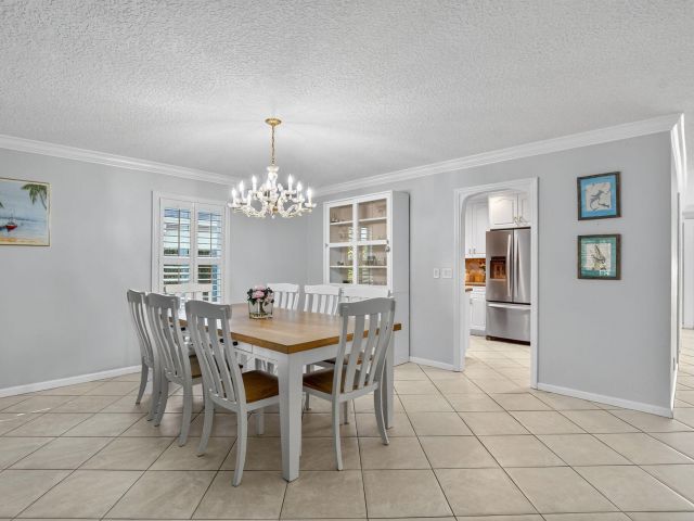 Продажа дома по адресу 501 SW 1st Street - фото 6814326