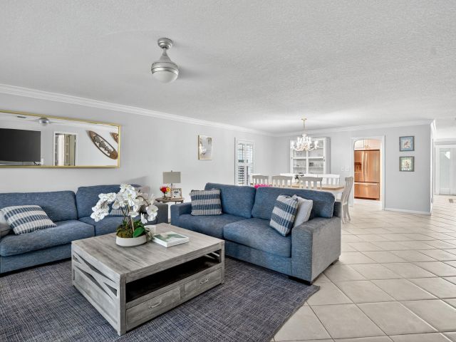 Продажа дома по адресу 501 SW 1st Street - фото 6814327