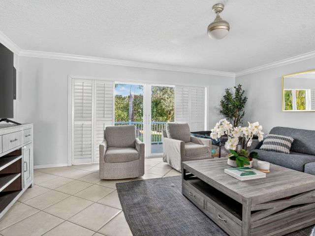 Продажа дома по адресу 501 SW 1st Street - фото 6814329