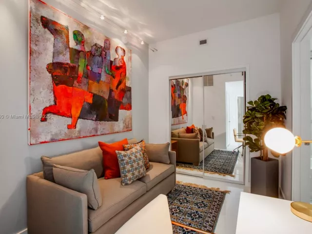 Продажа квартиры #1810 - фото 6802381