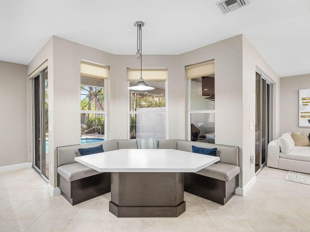 Продажа дома по адресу 15822 Menton Bay Court - фото 6804251