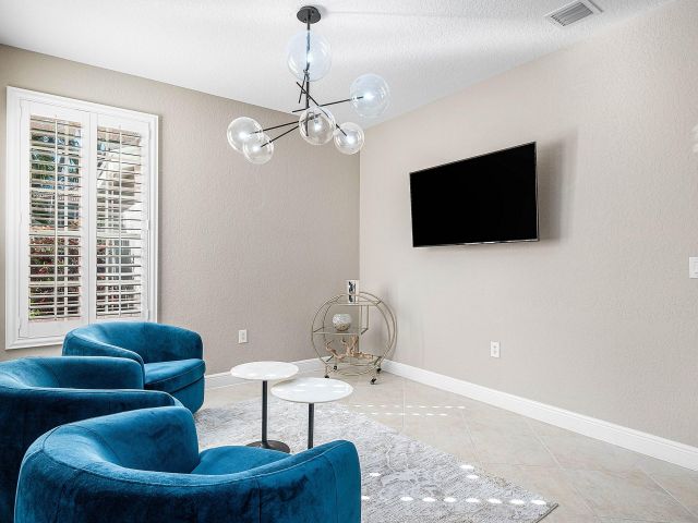 Продажа дома по адресу 15822 Menton Bay Court - фото 6804252