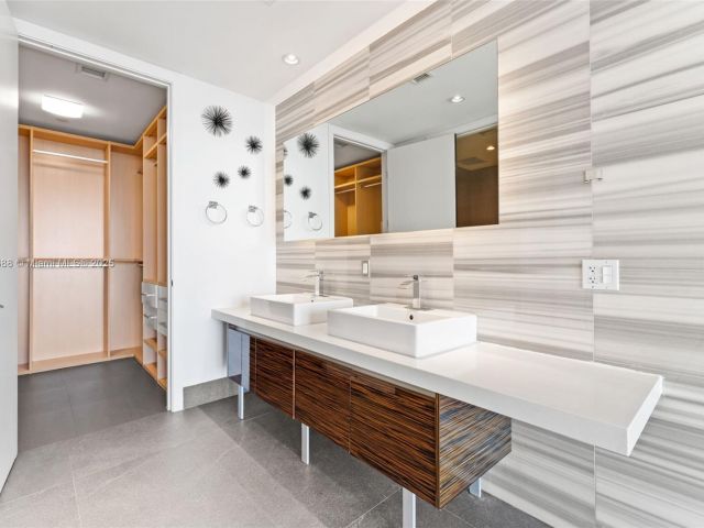 Продажа квартиры #4502 - фото 6804504