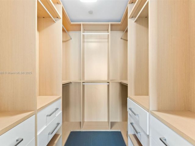 Продажа квартиры #4502 - фото 6804506