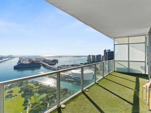 Продажа квартиры #4502 - фото 6804521