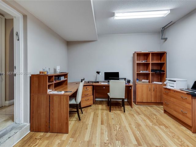 Дом в аренду по адресу 3206 NE 212th St - фото 6823783