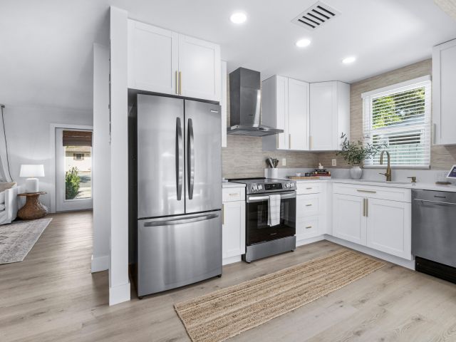 Продажа дома по адресу 512 49th Street - фото 6808322