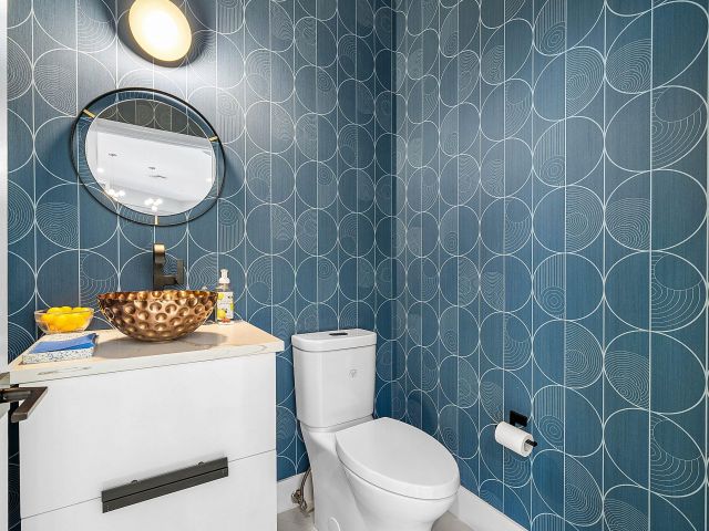 Продажа дома по адресу 2413 NW 64th Street - фото 6808876