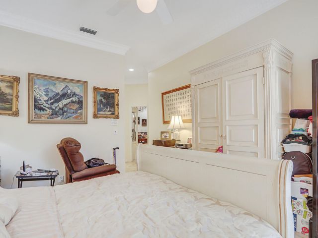 Продажа дома по адресу 8241 Heritage Club Drive - фото 6808330