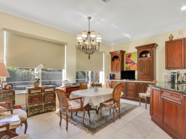 Продажа дома по адресу 8241 Heritage Club Drive - фото 6808333