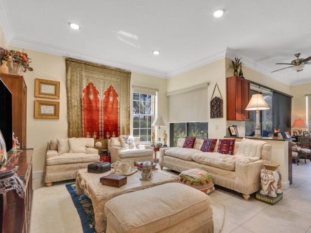 Продажа дома по адресу 8241 Heritage Club Drive - фото 6808341