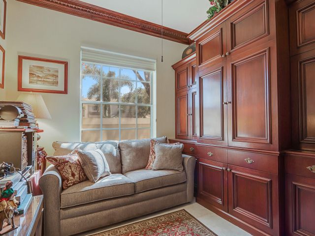 Продажа дома по адресу 8241 Heritage Club Drive - фото 6808346