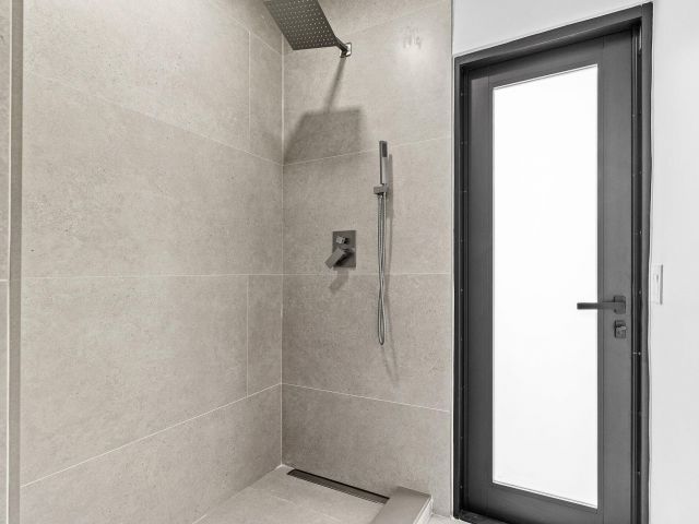 Дом в аренду по адресу 2668 NW 41st Street - фото 6830357