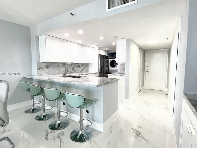 Квартира в аренду номерA-1950 - фото 6809732