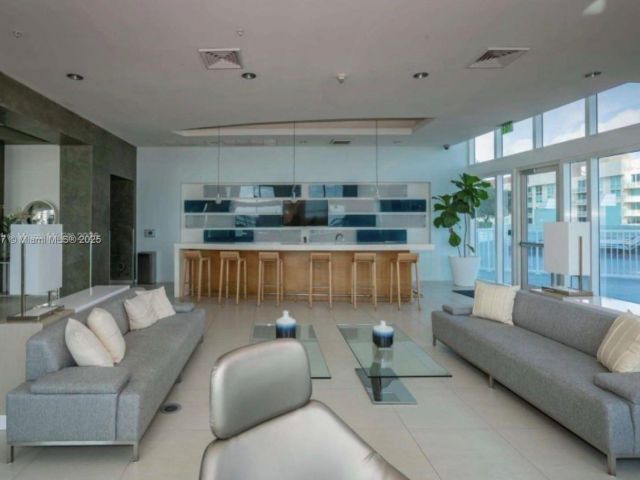 Квартира в аренду номер3811 - фото 6809690