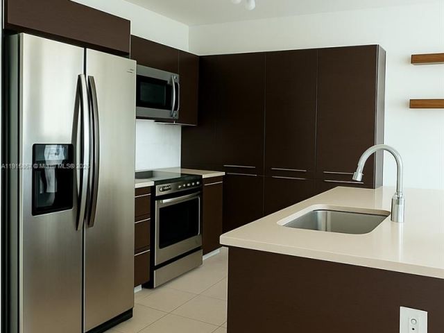 Квартира в аренду номер3811 - фото 6809705