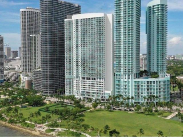 Квартира в аренду номер3811 - фото 6809707