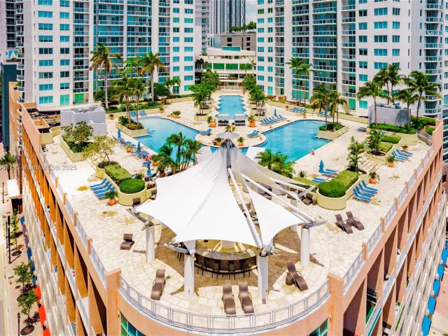 Квартира в аренду номер3703 - фото 6808757