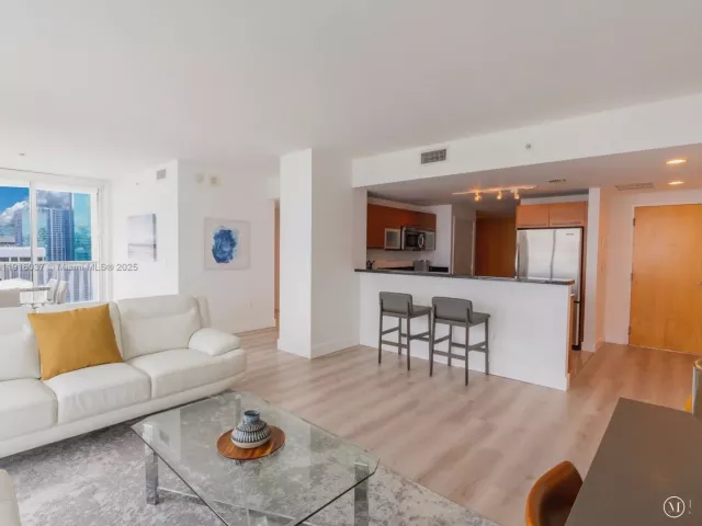 Квартира в аренду номер3703 - фото 6808772