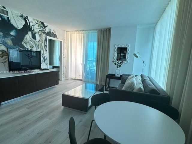 Продажа квартиры #2006 - фото 6818096