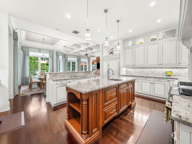 Продажа дома по адресу 2460 Queen Palm Road - фото 6854430