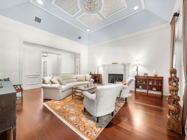 Продажа дома по адресу 2460 Queen Palm Road - фото 6854438